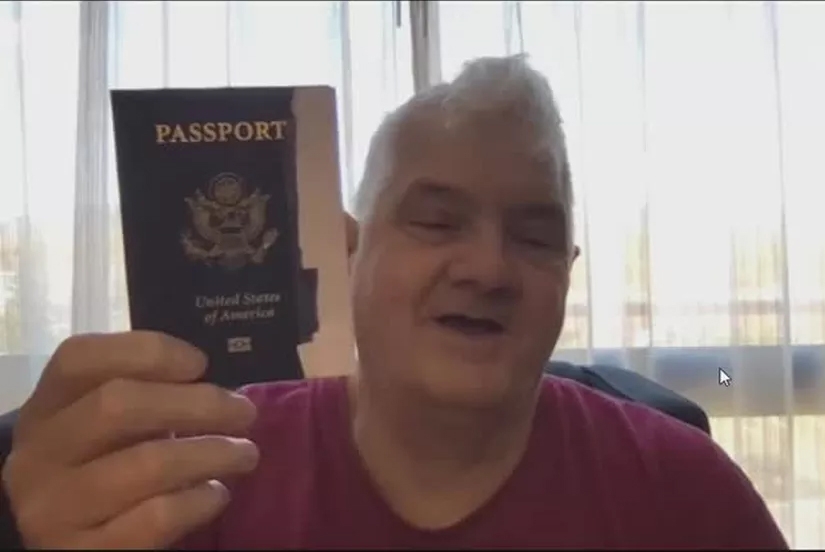  EUA emite 1º passaporte com marcador de gênero “X” para pessoas não binárias