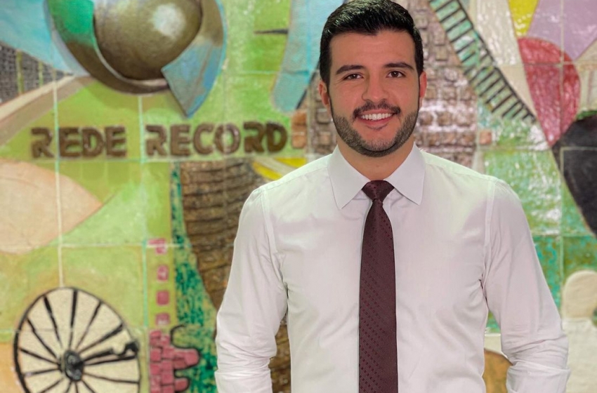  Matheus Ribeiro deixa a Record TV e pode concorrer nas eleições de 2022: “Recebi alguns convites”