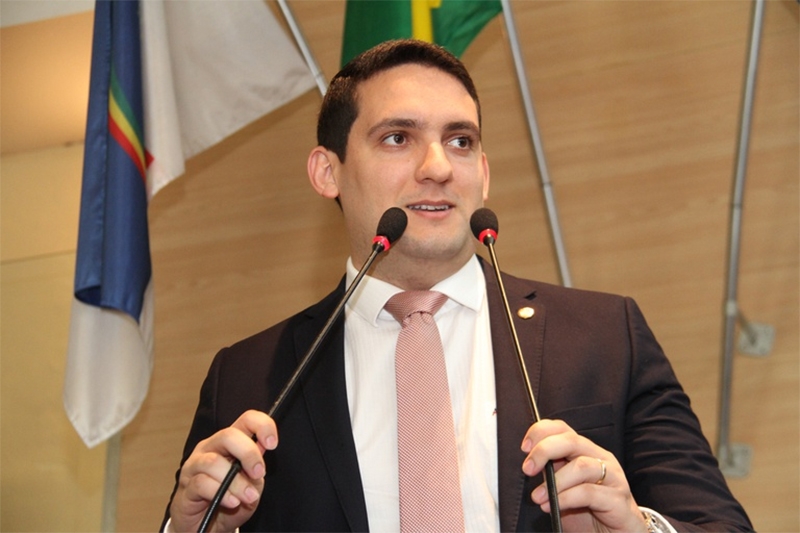  Conselheiro do Sport que pediu punição em caso de homofobia contra Gil do Vigor renuncia ao cargo