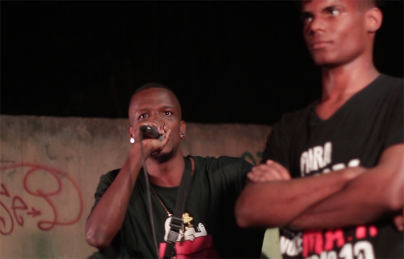  Gay assumido, rapper carioca vence tradicional batalha de rima no Rio: “A vida é o que me inspira a ser MC”