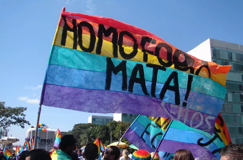 Casal gay acusa PM reformado de homofobia em Belo Horizonte: “Se eu não reagisse, ele ia nos matar”