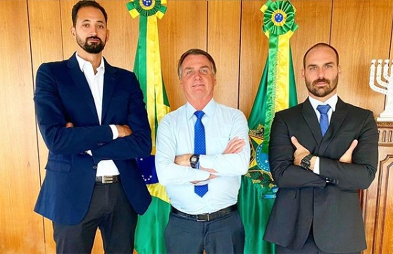  Demitido de clube após declarações homofóbicas, Maurício Souza se filia ao partido de Bolsonaro