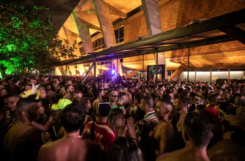  Pink Flamingo Festival: bar-balada carioca anuncia evento de pré-carnaval com 13 horas de festa no MAM Rio