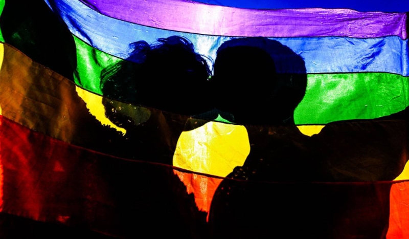  Pesquisa Datafolha aponta que 8 em cada 10 brasileiros acham que homossexualidade deve ser aceita