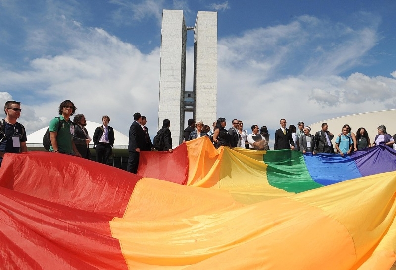  Pesquisa aponta que Brasil tem pelo menos 285 candidaturas de pessoas LGBTQIA+ nas Eleições 2022