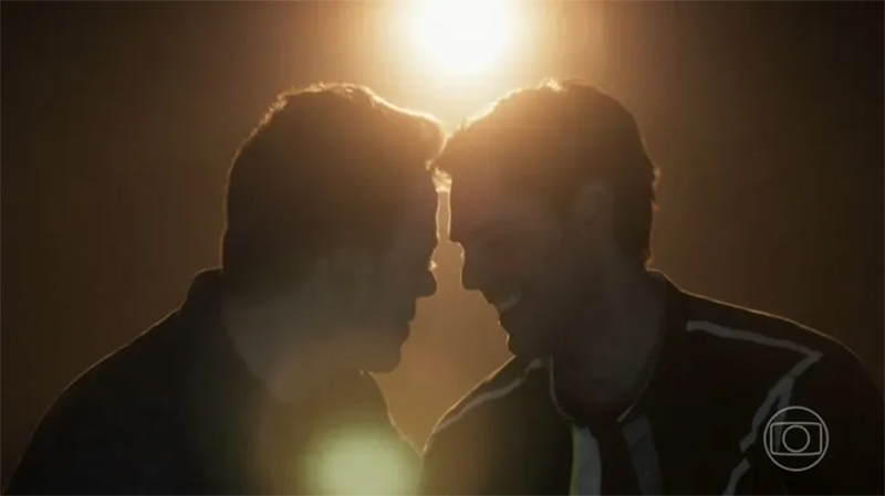  “Cara e Coragem” pega público de surpresa com beijo gay: “Não precisamos esperar o último capítulo”