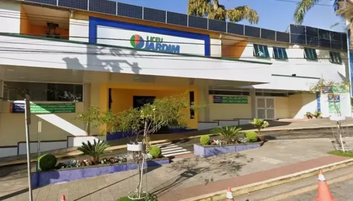 Diretor de escola particular na Grande SP vira réu por homofobia e racismo durante reunião com pais e responsáveis