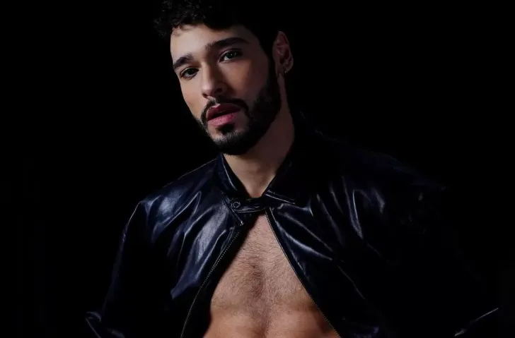 Bruno Fagundes revela que já sofreu violência na rua por ser gay: “Tive sorte de nenhum deles estar com uma faca”