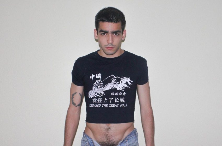  HOT: Confira 10 fotos sensuais de Omar Ayuso para comemorar seu retorno à “Elite”