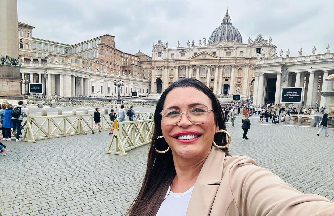 Luisa Marilac retorna à Europa após 12 anos do vídeo viral e comemora: “Dessa vez não vim me prostituir”