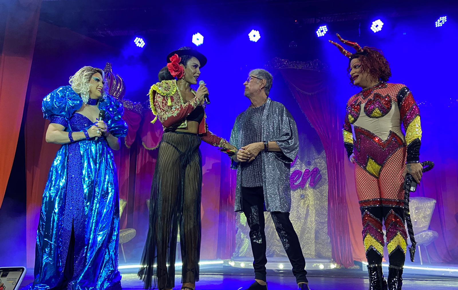 The Queen Brasil: Semifinal de competição drag carioca esgota noite de batalhas no Teatro Rival