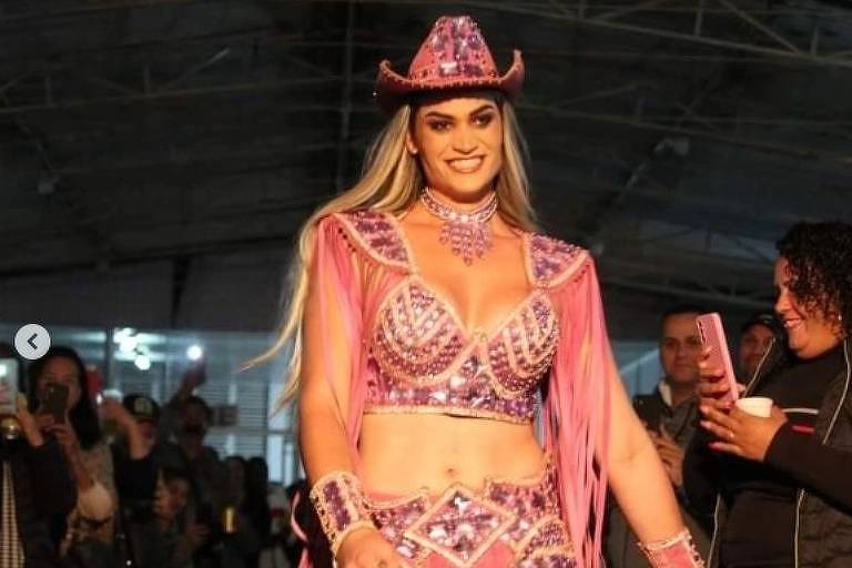  Primeira trans é eleita rainha do rodeio no interior de São Paulo