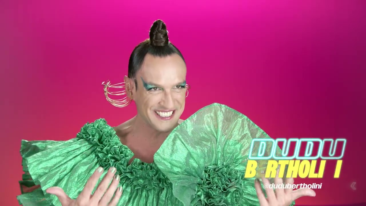 Dudu Bertholini faz poderoso discurso em linguagem neutra para Drag Race