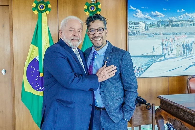  Jean Wyllys diz que perdeu cargo no governo Lula por “homofobia”: “Livramento”