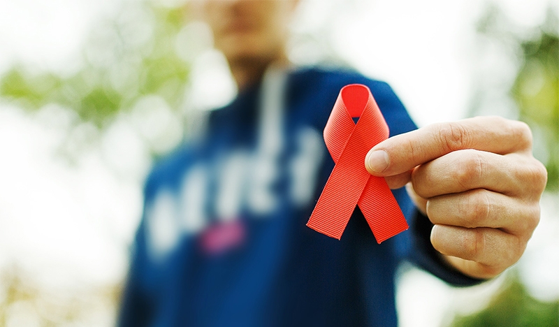  Homem é denunciado pelo próprio parceiro por transmitir HIV propositadamente