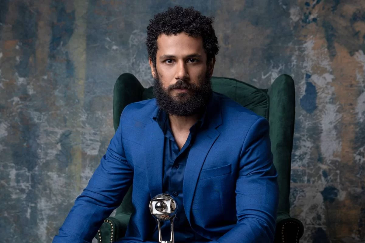 Amaury Lorenzo leva “revelação do ano” e se declara ao amigo Diego Martins