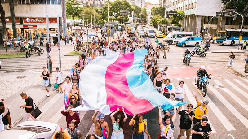  Primeira Marsha Trans do Brasil é realizada em Brasília; confira detalhes