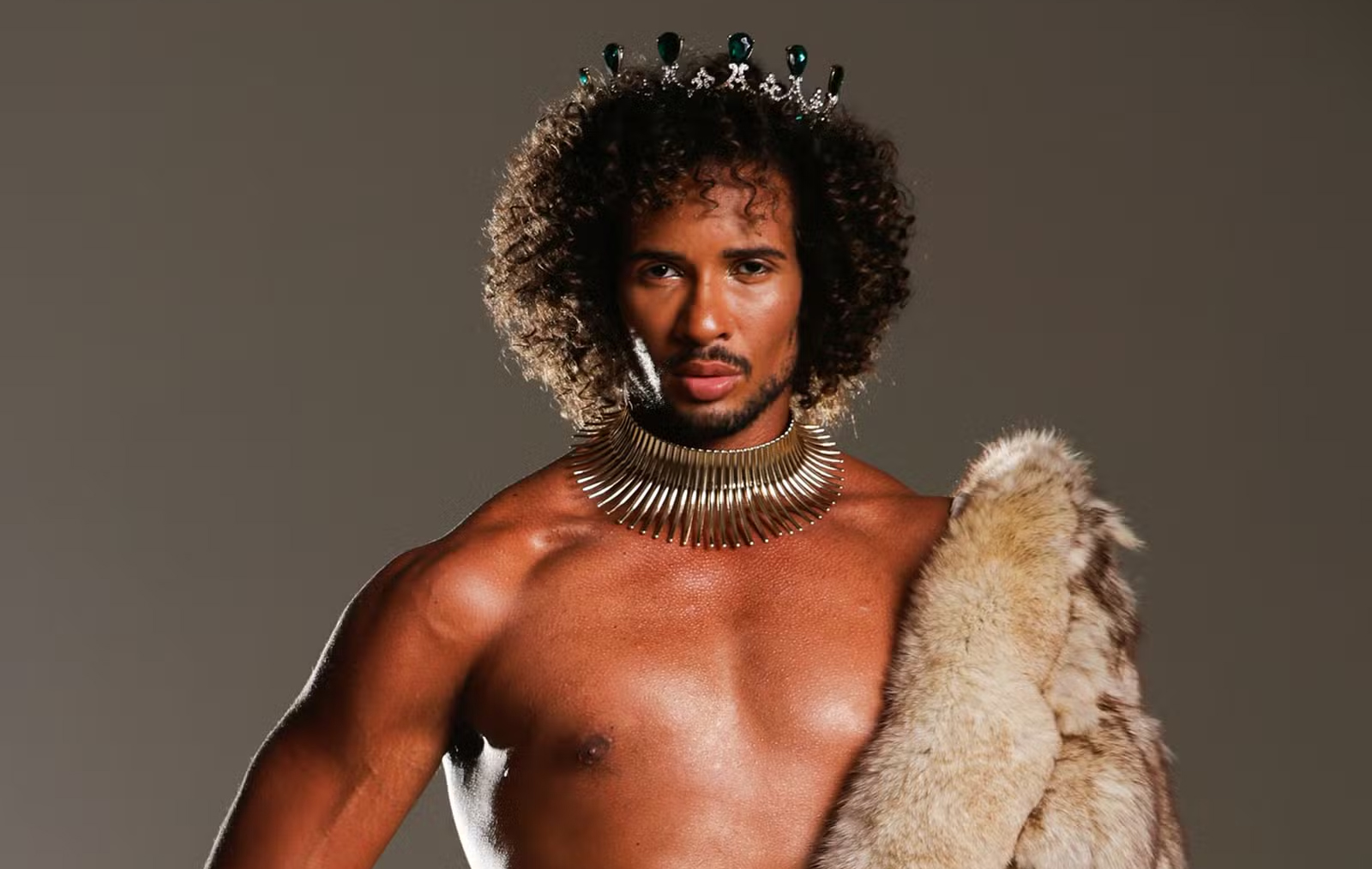 Rei de bateria do carnaval carioca fala sobre orgulho gay na Avenida: “Ainda gera repulsa”