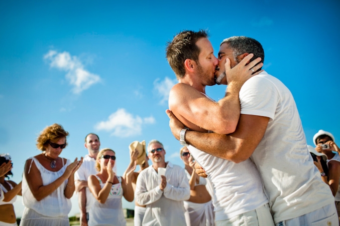  Grécia poderá ser primeiro país ortodoxo a realizar um casamento do mesmo sexo