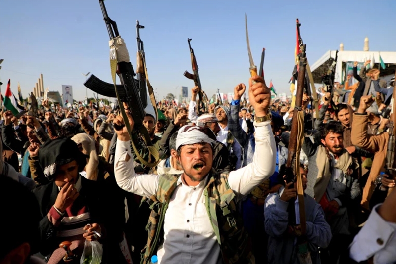  Tribunal terrorista condena 13 pessoas à execução pública por homossexualidade no Iêmen