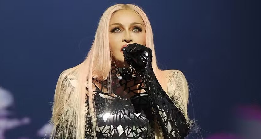  Colunista confirma show gratuito de Madonna em Copacabana: “O maior de sua carreira”
