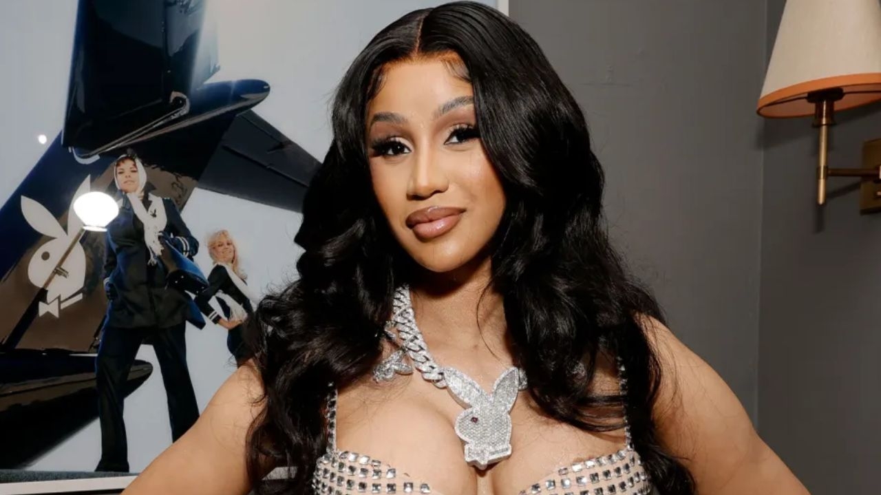 Cardi B rebate acusações de homofobia e diz que suas falas foram tiradas de um contexto