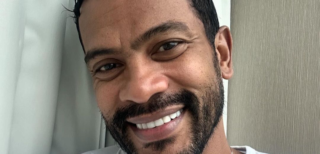 “Sou livre se*ualmente, porque respeito meus desejos e vivo meu t*são”, dispara Samuel Assis