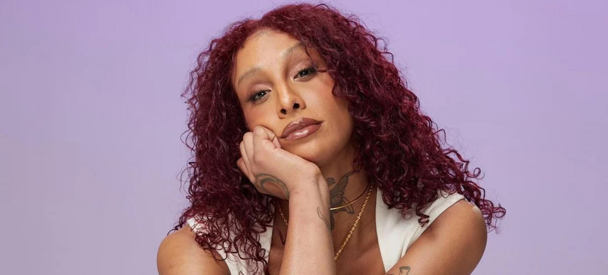 Linn da Quebrada é internada em clínica de reabilitação para tratar depressão profunda