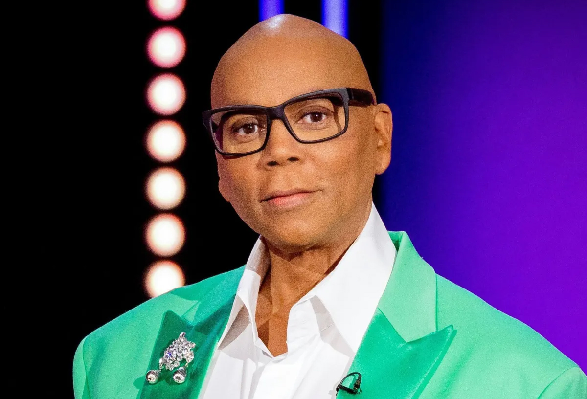 RuPaul quer abrir boate diurna, com celulares proibidos: “Precisamos nos conectar mais enquanto tribo”