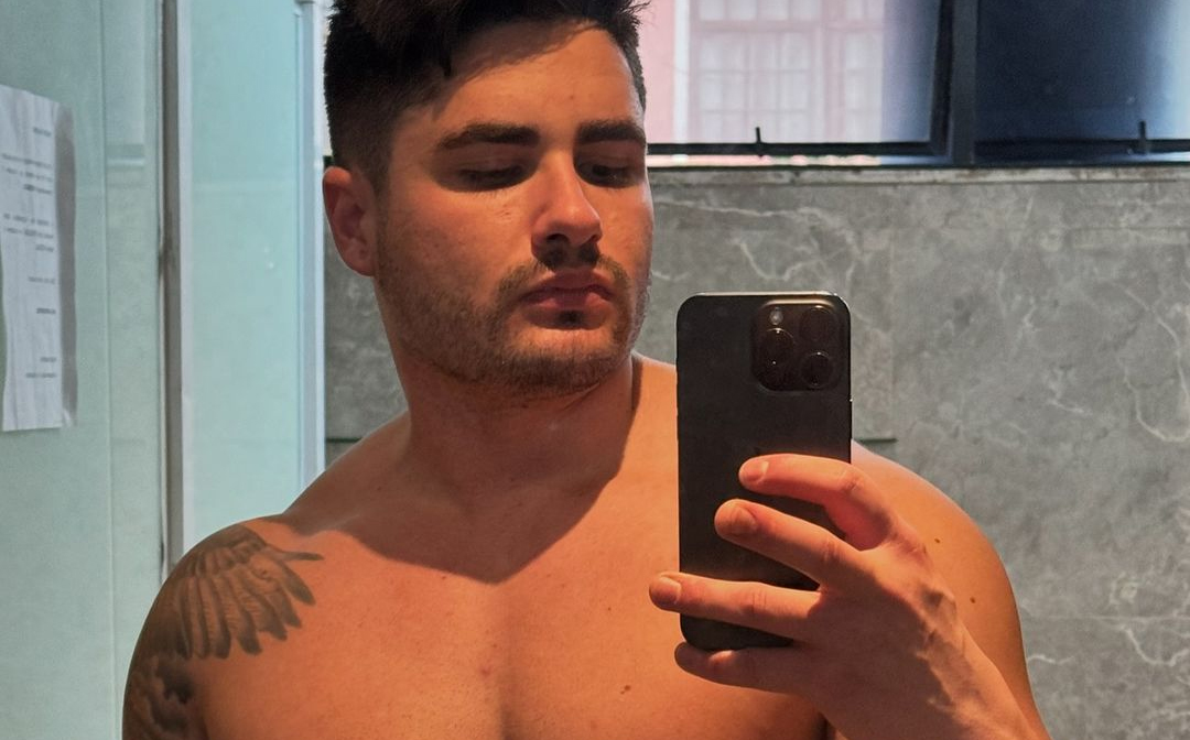 Lucas Souza solta o verbo reclama de seguidores gays que só curtem suas fotos sem camisa