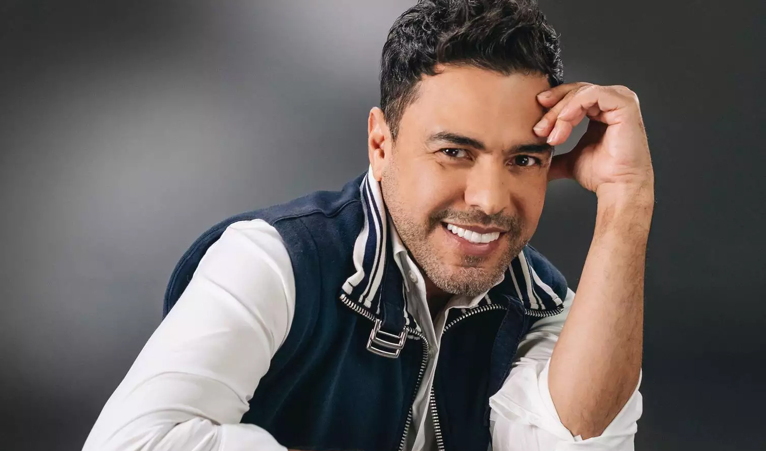 Crítica de Zezé Di Camargo sobre voz de Mariah Carey viraliza após cantor desafinar em show