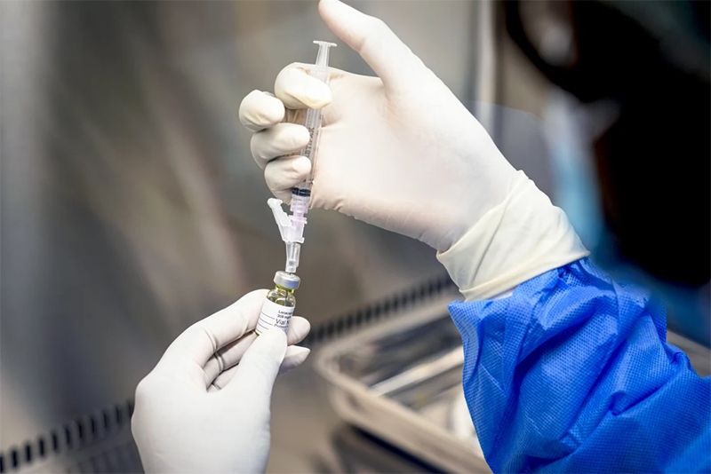  Novo antiviral contra HIV deve proteger pacientes por até um ano, sugere estudo