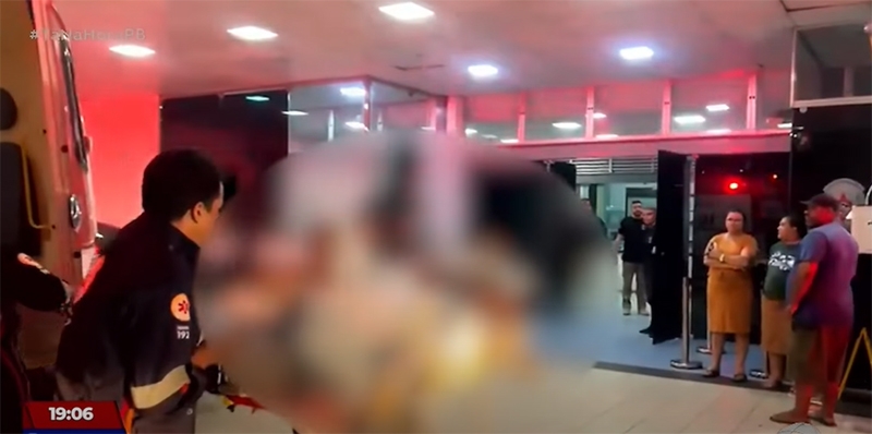  Homem é socorrido para hospital com sangramento intenso após inserir ‘coco’ no ânus