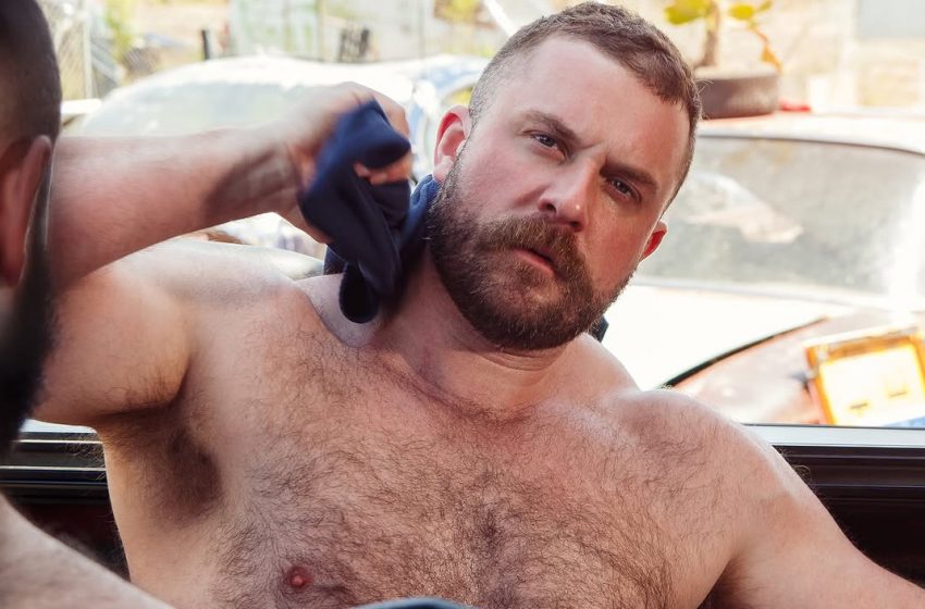  Morre aos 42 anos Koby Falks, famosos criador de conteúdo adulto gay australiano