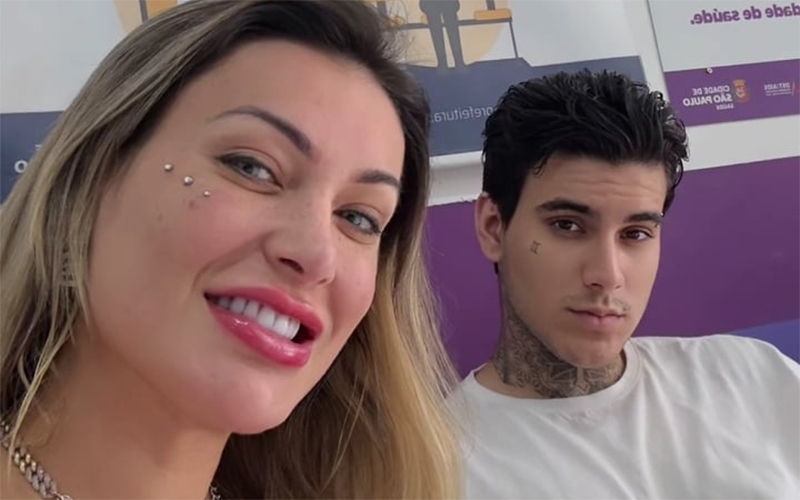  Andressa Urach celebra o SUS e revela uso de PrEP ao lado do filho: “Prevenção é fundamental”