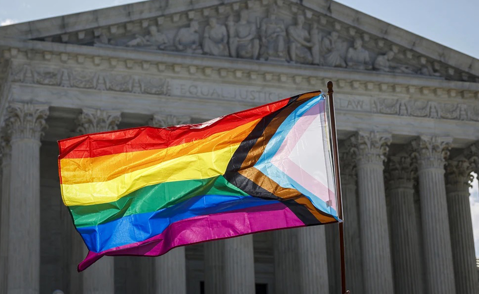 Suprema Corte dos EUA rejeita recurso e mantém o casamento gay como direito constitucional