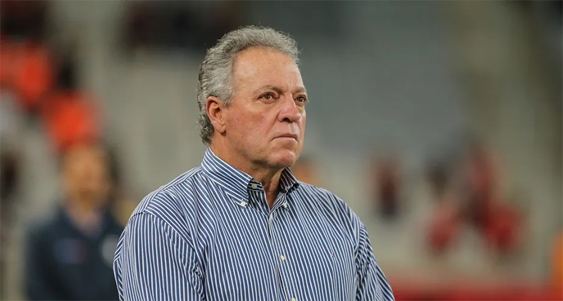  Grupo Arco-Íris leva Abel Braga ao Superior Tribunal de Justiça Desportiva por homofobia