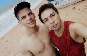 Rapaz é preso suspeito de matar namorado a facadas dentro de apartamento no Espírito Santo