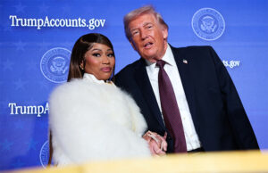 Em evento político, Nicki Minaj chama Trump de perseguido, cita proteção divina e afirma: “Sou a fã número 1”