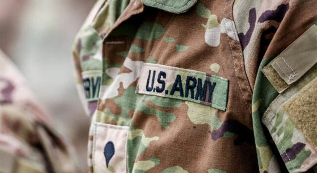 Tribunal dos EUA decide que pessoas soropositivas podem ser proibidas de servir nas forças armadas