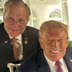 Deputado agradece a Deus por ter enviado Trump para proteger as crianças da homossexualidade