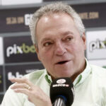 Abel Braga é punido com 5 jogos de suspensão e multa de R$ 20 mil por fala homofóbica