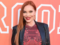 Ex-integrante das Pussycat Dolls, Carmit Bachar, agradece aos fãs LGBTQ+ após ser excluída de uma reunião do grupo