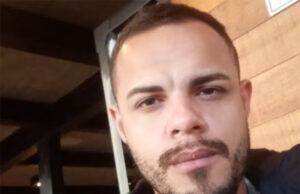 Gay é encontrado morto em apartamento na Liberdade após receber desconhecido; polícia investiga latrocínio