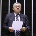 Homofobia na TV: projeto de deputado do PT quer cortar verbas públicas de emissoras condenadas por discriminação