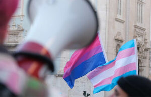 Portugal aprova três projetos que ameaçam direitos de pessoas trans e acende alerta dentro e fora do país