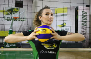 Tifanny Abreu reage à nova regra do COI que bane atletas trans das Olimpíadas: “É uma luta diária contra a extrema direita”