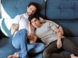 Ex-marido de Carlos Filhar rompe silêncio após morte do influenciador: “Estou completamente despedaçado”