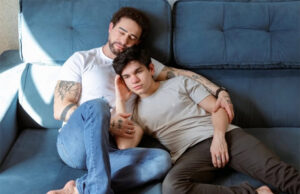 Ex-marido de Carlos Filhar rompe silêncio após morte do influenciador: “Estou completamente despedaçado”