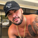 Deu ruim! Pedro Ortega será denunciado ao Ministério Público após polêmica com fantasia de páscoa do filho